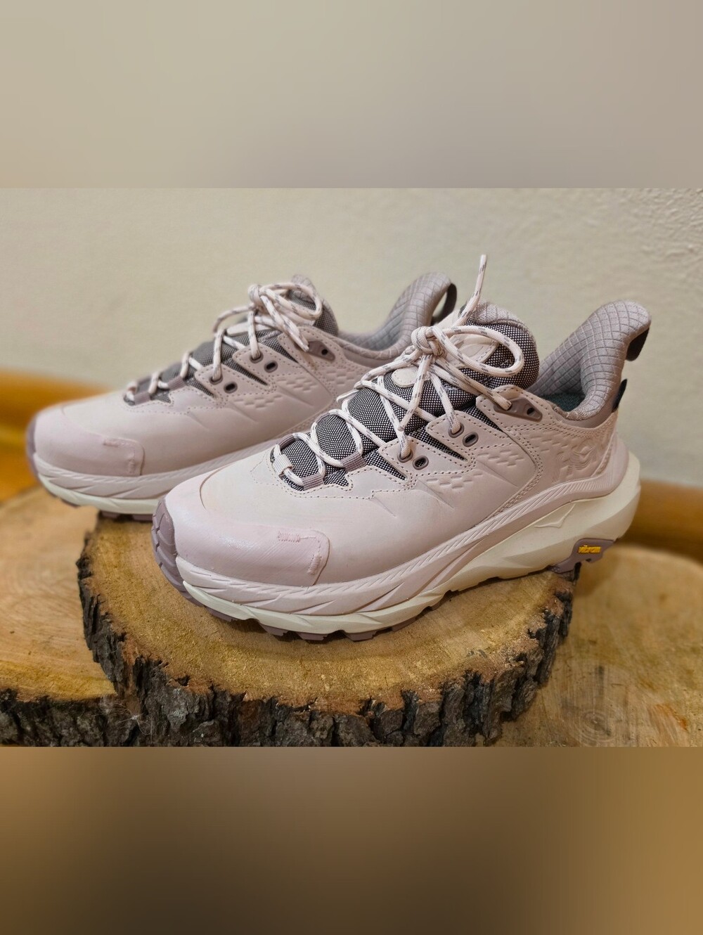 Hoka - Kaha 2 Low GTX - Women's 7.5 - Cosmic Pearl / Oatmilk